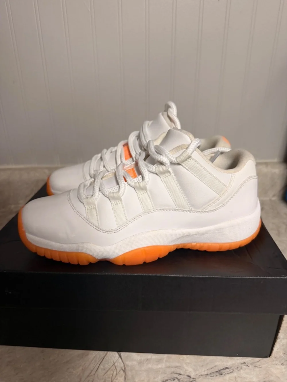 Jordan 11 low citrus